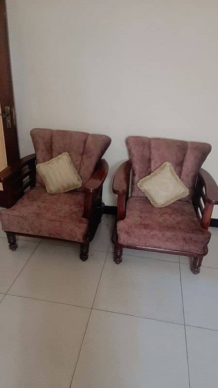 5 Seater Sofa with small almirah in very good condition 4