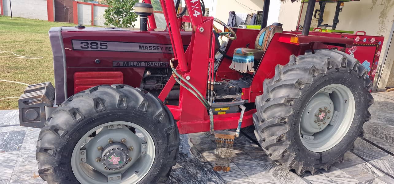 Mf 385 4x4 tractor with bucket 0 meter 3