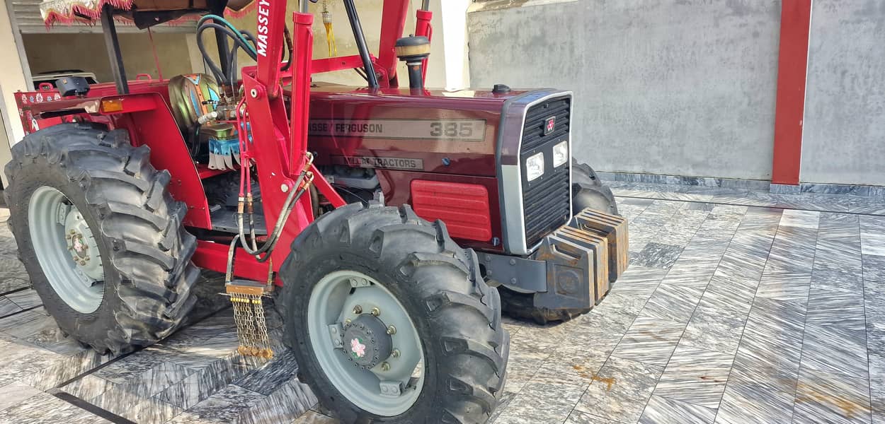 Mf 385 4x4 tractor with bucket 0 meter 9