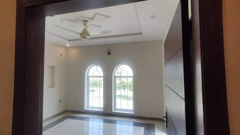 6 Marla double storey House for rent shalimar colony Multan 5