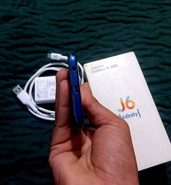 samsung J6 10/10 condition 2