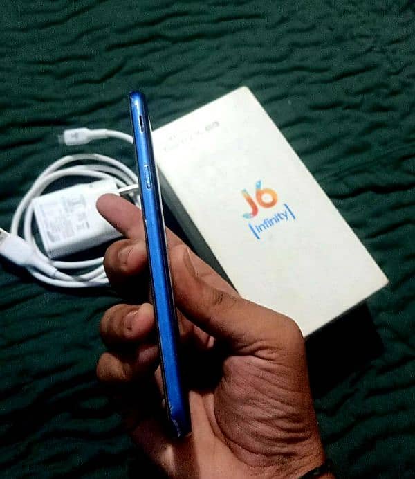 samsung J6 10/10 condition 3