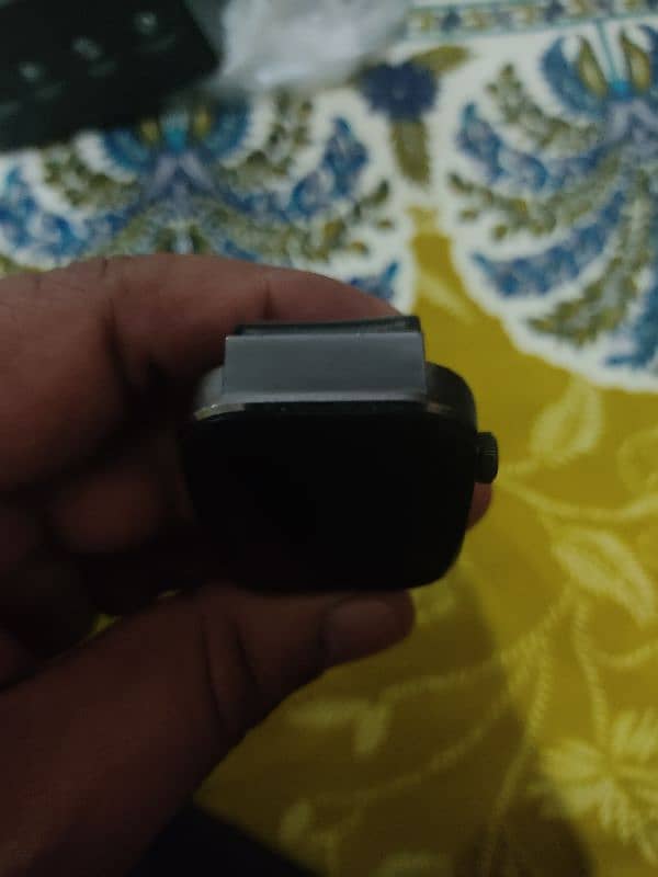 I am sale mibro t1 smart watch 8/10 condition 1