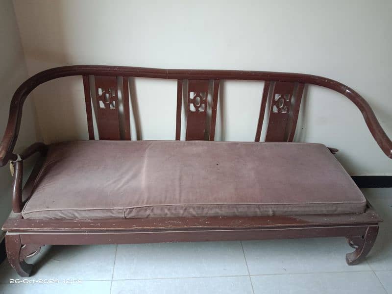 Single Sofa for sale 0