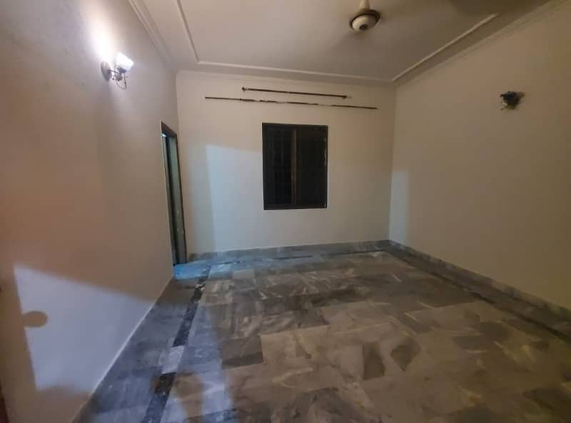 10 Marla Upper Portion For Rent In DHA Phase 4,Block AA, Lahore. 7