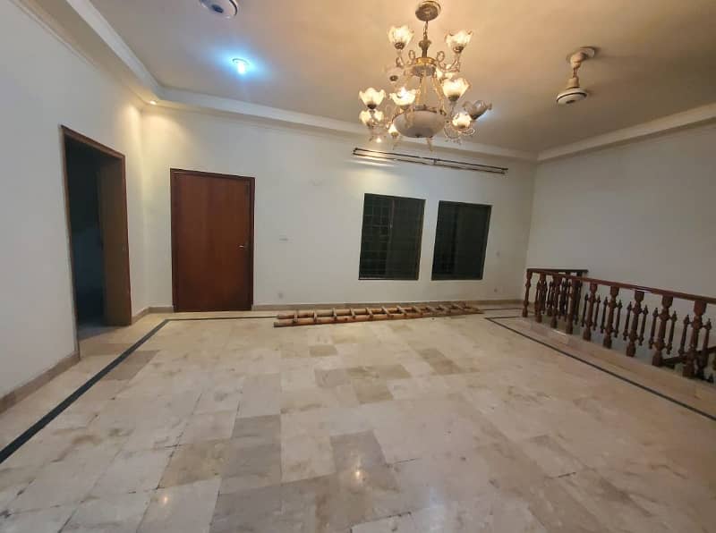 10 Marla Upper Portion For Rent In DHA Phase 4,Block AA, Lahore. 11