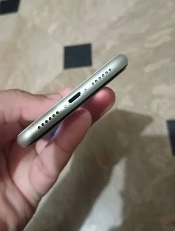 iphone 11jv 64gb 5