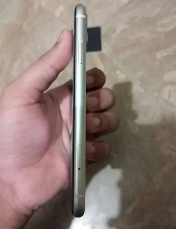 iphone 11jv 64gb 8