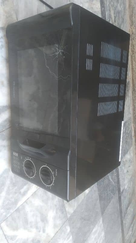 Dwalance microwave oven 0