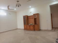 10 Marla Upper Portion For Rent In G-13/4 Islamabad 0