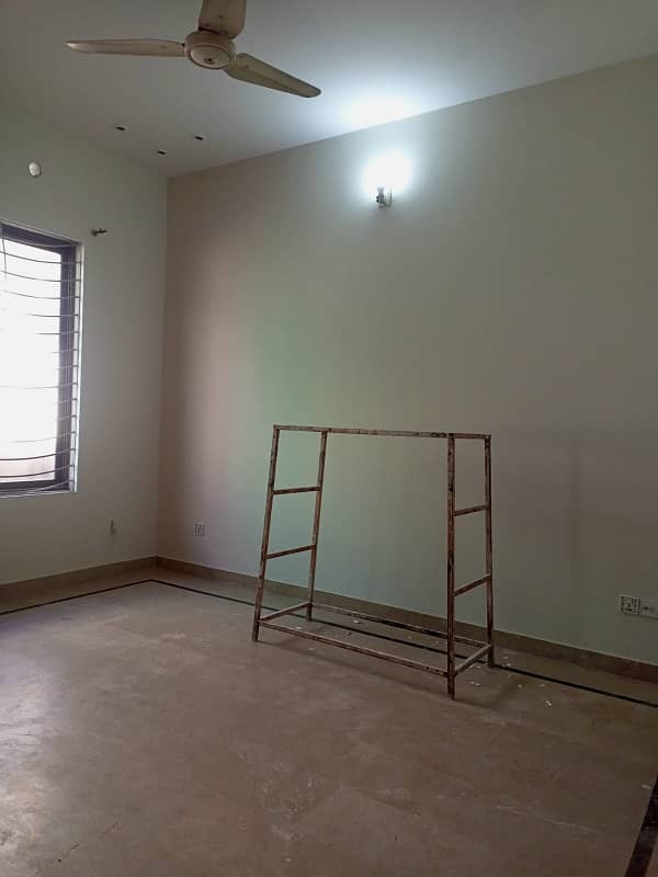 10 Marla Upper Portion For Rent In G-13/4 Islamabad 2