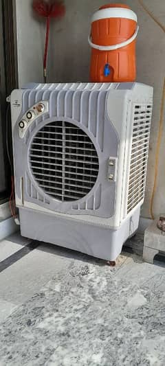 Jumbo 12 volt air cooler with 12v supply