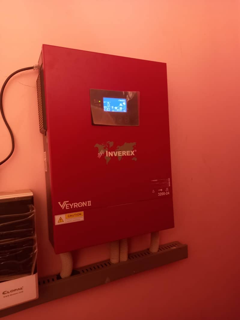 Inverex Veyron II MPPT Solar Inverter 3200W-24V 2