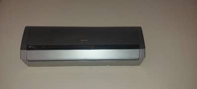 gree ac 1.5 ton heat and cool model just like new 0