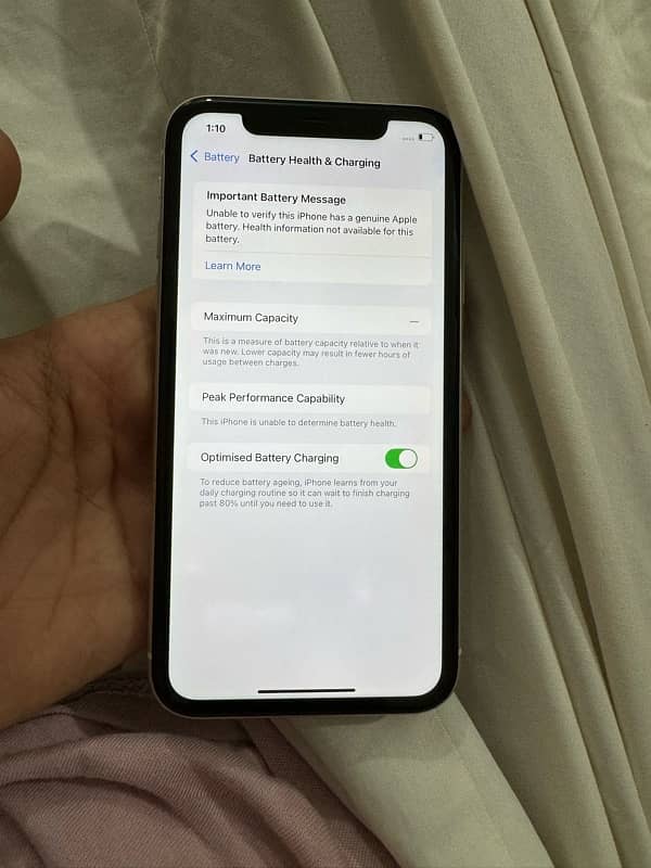 Iphone 11 non pta factory unlock/ sim working with box 7