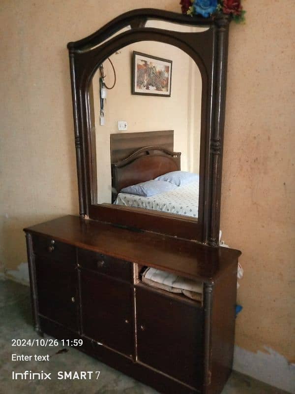 Dressing Table and sofa table 1