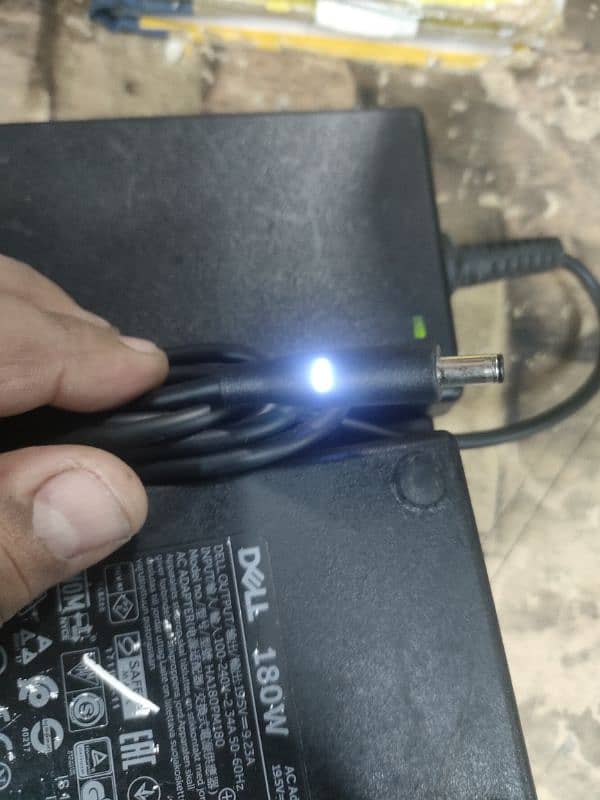 Dell Xps charger 180w 4