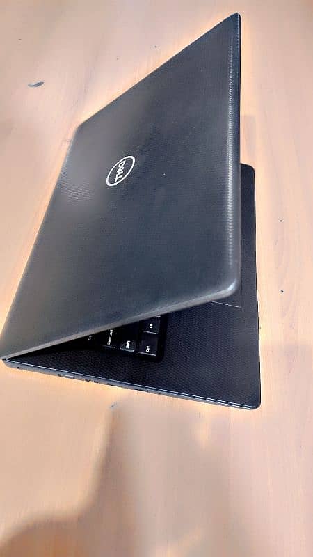 asalam-o-alikum I'm selling my Dell laptop urgent sale 1