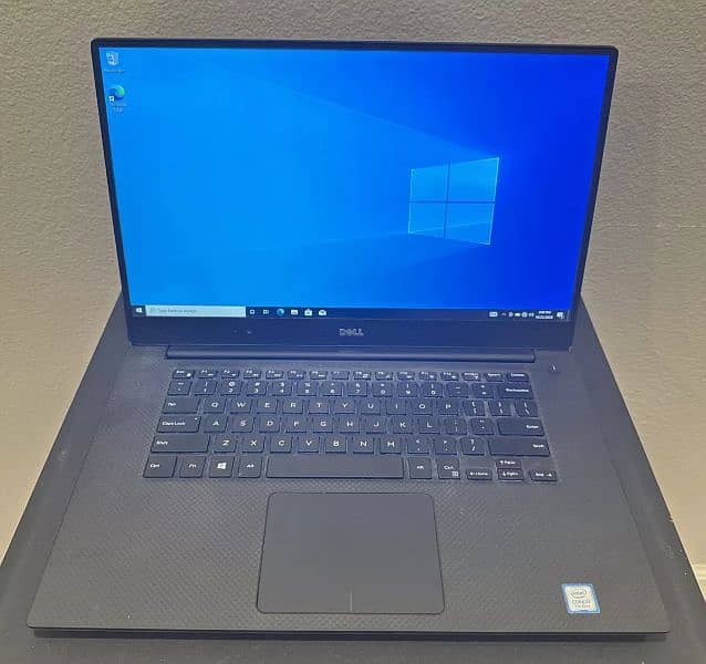 Dell Precision 5520 0