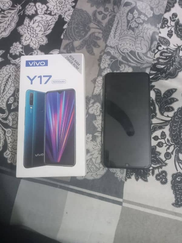 Vivo f17 0