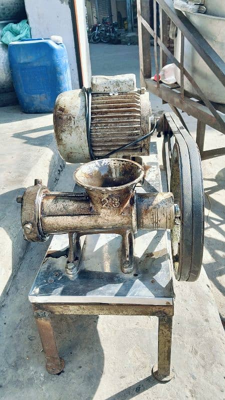 1 power house Meat Grinder for Sale 0