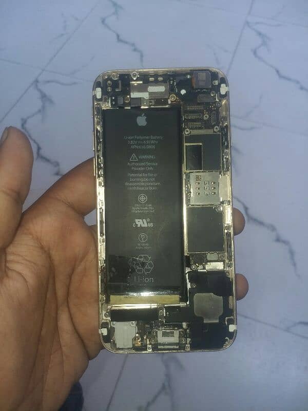 Iphone 6  64GB Board Dead hai 5