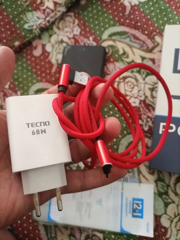 Tecno pova 5 pro 5g , 16/256 5