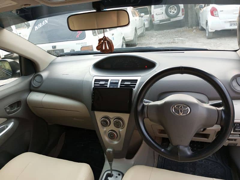 Toyota Belta 2014 8