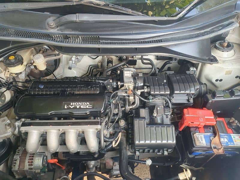 Honda City IVTEC 2014, excellent condition. 6