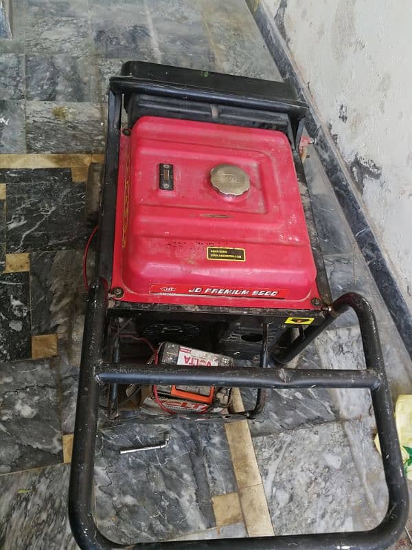 Generator 6kw solar lgwa lia h is lia sale kr raha hu gas kit lgi hu 7