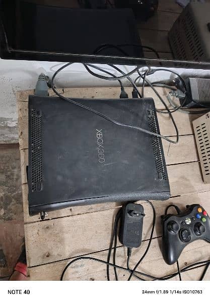 xbox 360 300gb for sell with high games 1