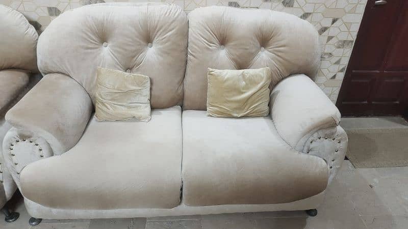 6 seater sofa set for sell 1