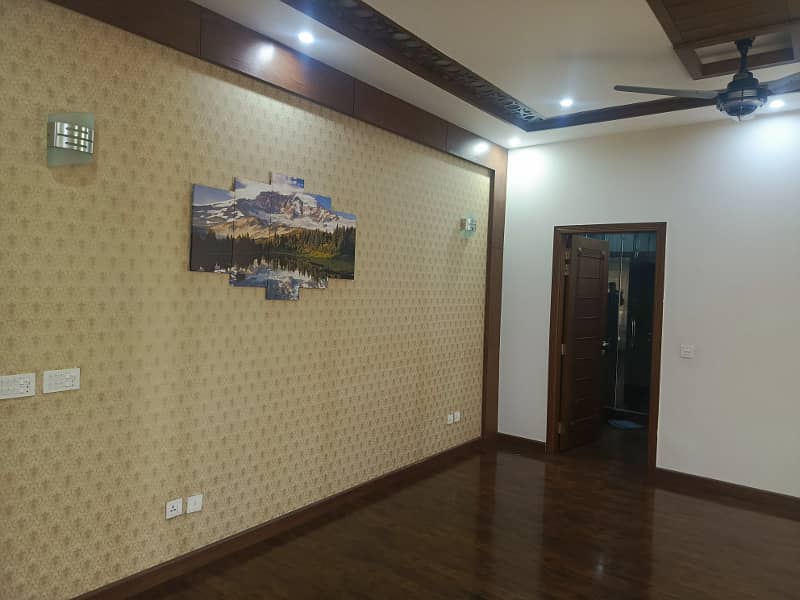 1 KANAL UPPER PORTION FOR RENT IN JANIPHER BLOCK BAHRIA TOWN LAHORE 10