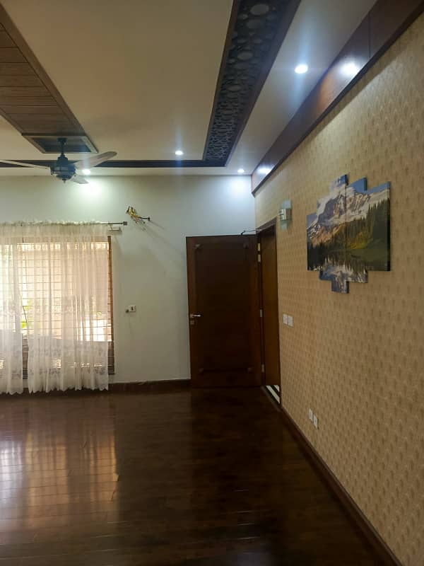 1 KANAL UPPER PORTION FOR RENT IN JANIPHER BLOCK BAHRIA TOWN LAHORE 11