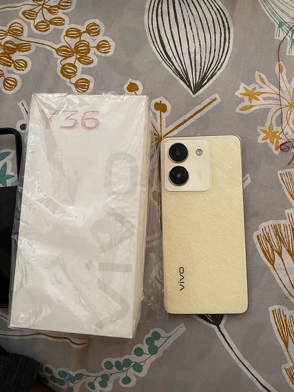 vivo y36 8+8ram 256gb new set full box rate final 4