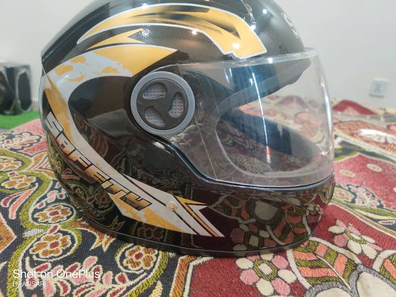 BLACK NEW HELMET FOR MOTORBIKE 3