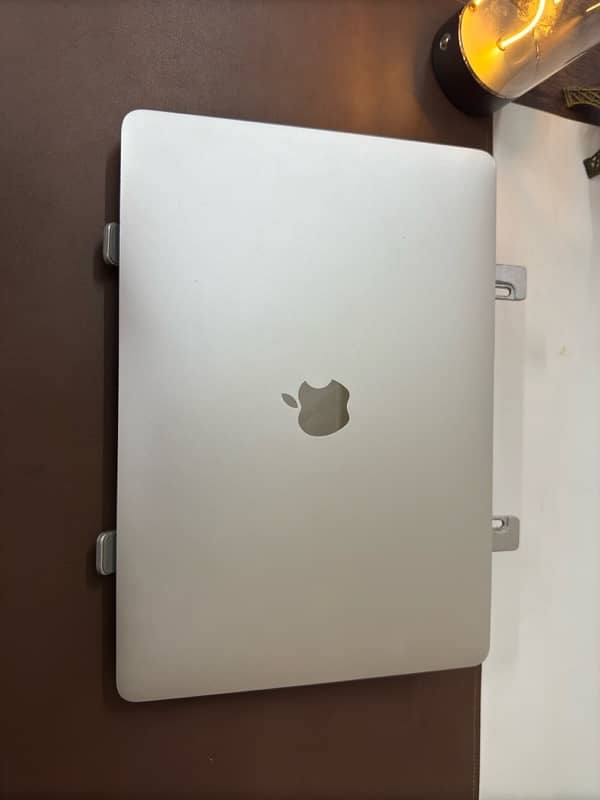 MACBOOK PRO 2018 (13 inch ] 7