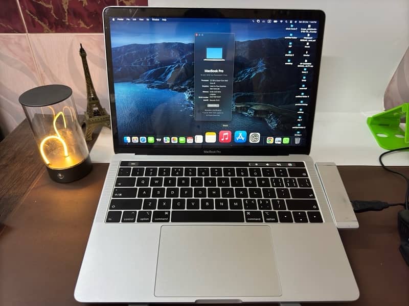 MACBOOK PRO 2018 (13 inch ] 10