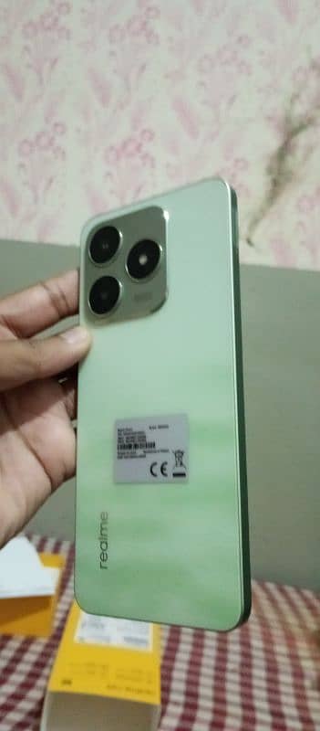 Realme C63 6 GB / 128 GB 2