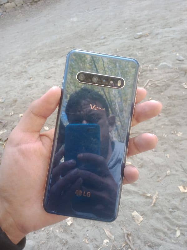 lg v60 mobile for sell 1