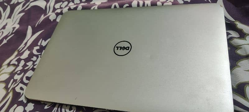 Dell XPS 1