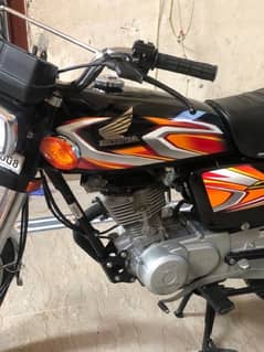 HONDA 125 BLACK