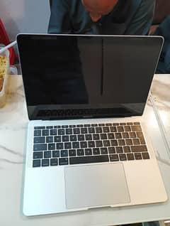 MacBook Pro 2016 i7 16Gb 256Gb All Ok With Warranty