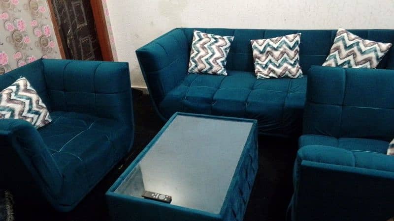 5 seater sofa set with table 0