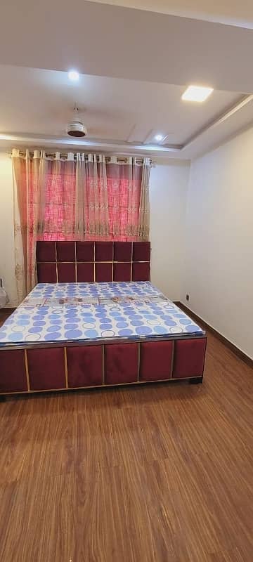 ONE BED FULLY FURNISHED APARTMENT FOR SALE IN BAHRIA TOWN LAHORE 3