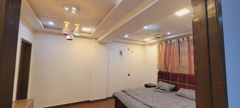 ONE BED FULLY FURNISHED APARTMENT FOR SALE IN BAHRIA TOWN LAHORE 4