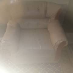 urgent sale sofa set 0