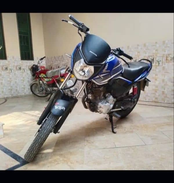 Honda CB125 2023 MODLE 1