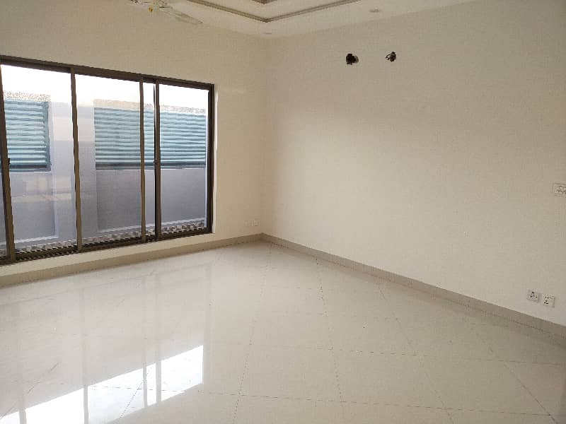 01 Kanal Beautifull Upper Portion Available For Rent in DHA Lahore Cantt 2