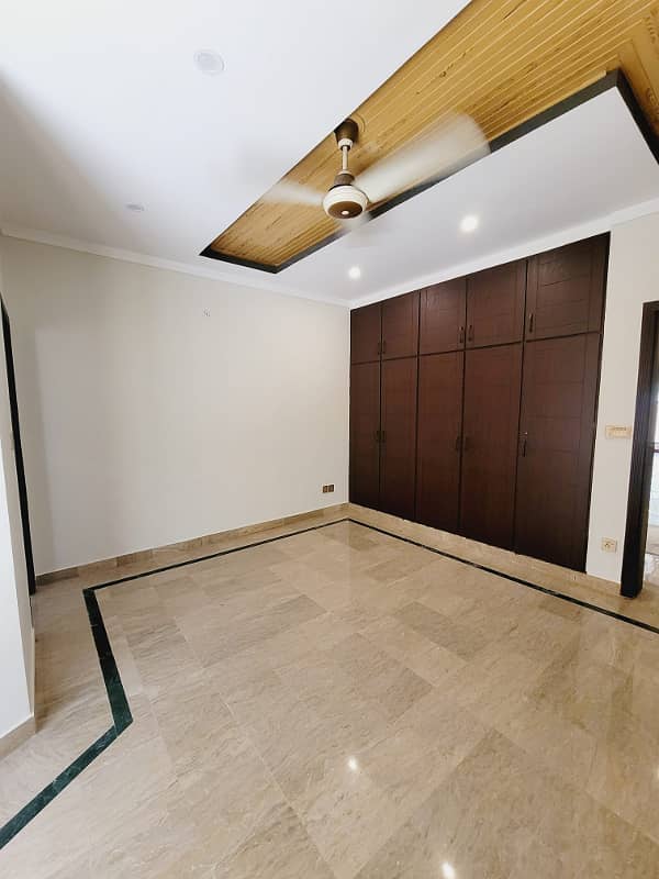 10 Marla House For Sale In Jasmine Block Sector C Bahria Town Lahore 25